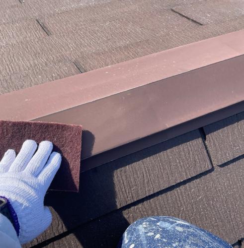 棟板金の補修工事｜屋根と同時に補修するメリット